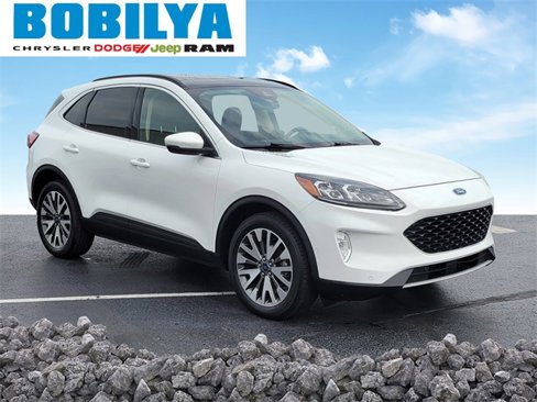 Used 2020 Ford Escape Titanium image 2