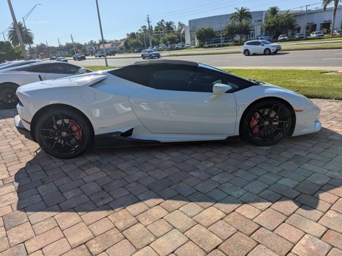 Used 2017 Lamborghini Huracan LP 610-4 image 7