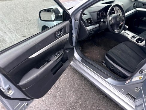 Used 2014 Subaru Legacy 2.5i Premium image 18