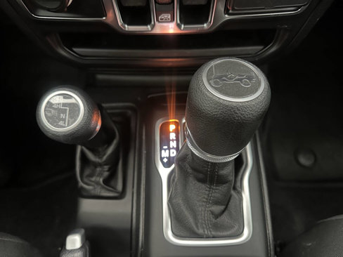 Used 2020 Jeep Wrangler Unlimited Sport S image 38