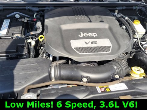 Used 2015 Jeep Wrangler Sahara w/ Connectivity Group image 10