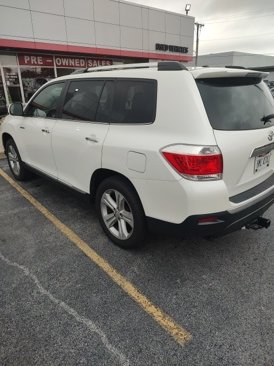 Used 2013 Toyota Highlander Limited image 2