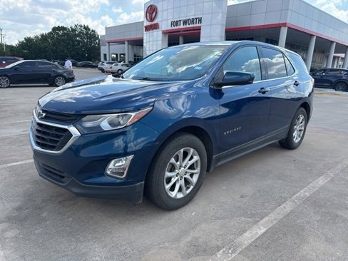 Used 2020 Chevrolet Equinox LT w/ Driver Convenience Package image 3