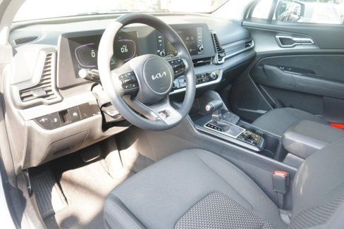 Used 2024 Kia Sportage LX image 28