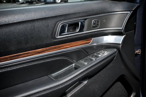 Used 2019 Ford Explorer Limited image 12