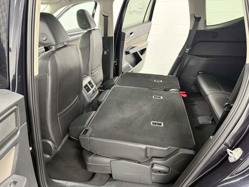 Used 2021 Volkswagen Atlas SE w/ Panoramic Sunroof Package image 16