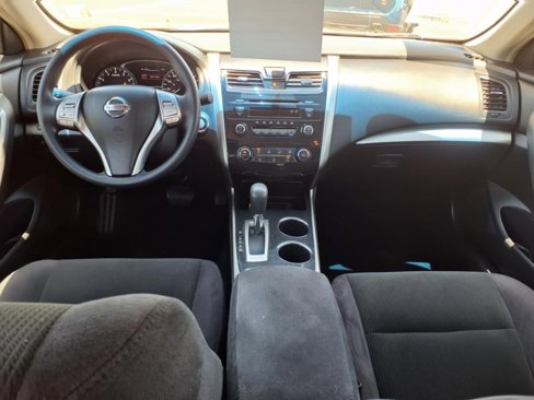 Used 2013 Nissan Altima 2.5 S image 2