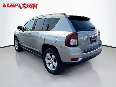 Used 2015 Jeep Compass High Altitude image 9