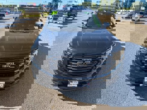 Used 2021 GMC Terrain SLE w/ Driver Convenience Package image 8