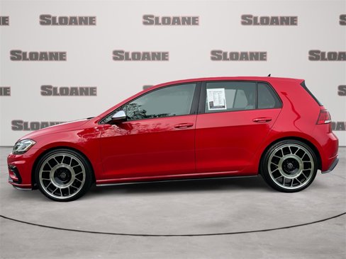 Used 2018 Volkswagen Golf R 4-Door image 2