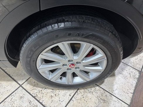 Used 2018 Jaguar E-PACE S image 26