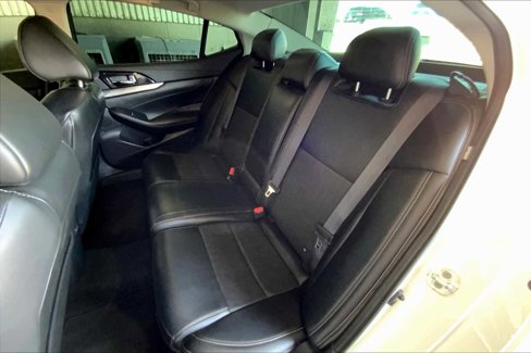Used 2021 Nissan Maxima 3.5 SV image 19