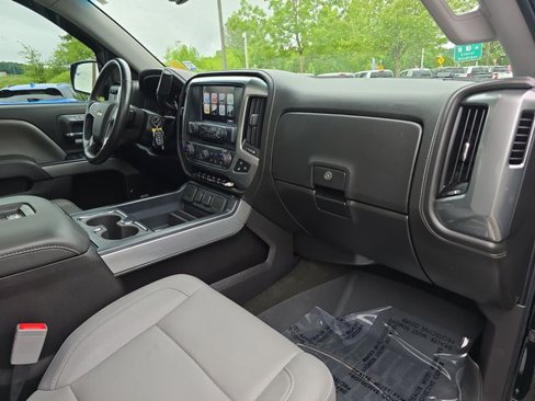Used 2017 Chevrolet Silverado 1500 LTZ image 34
