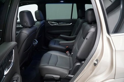 Certified 2022 Cadillac XT6 Premium Luxury image 21