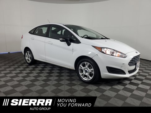 Used 2014 Ford Fiesta SE image 1