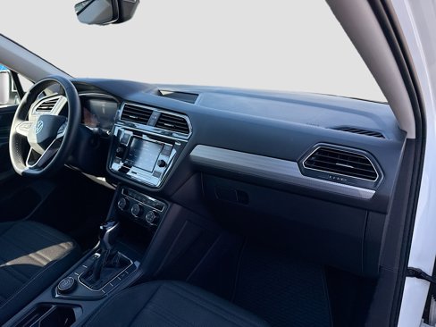 Used 2022 Volkswagen Tiguan S image 28