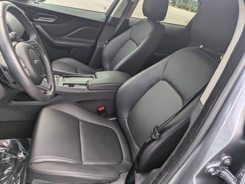 Used 2020 Jaguar F-PACE Premium image 20