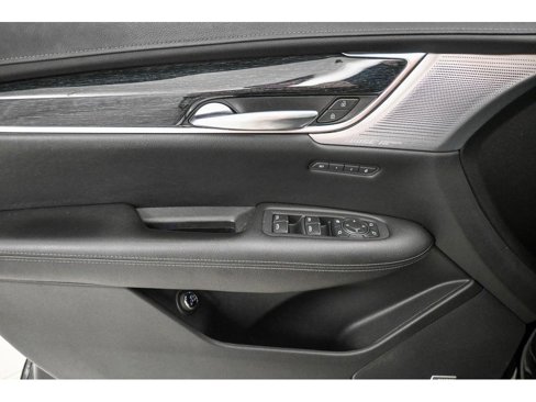 Used 2022 Cadillac XT5 Premium Luxury image 8