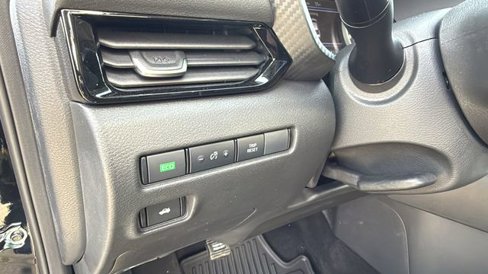 New 2025 Nissan Sentra SV image 29