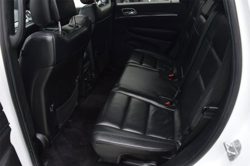 Used 2018 Jeep Grand Cherokee Limited image 12