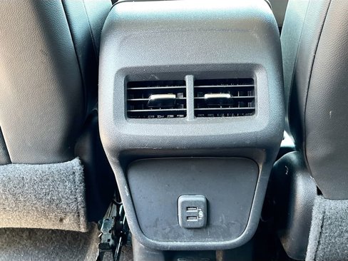 Used 2021 Chevrolet Equinox Premier image 20