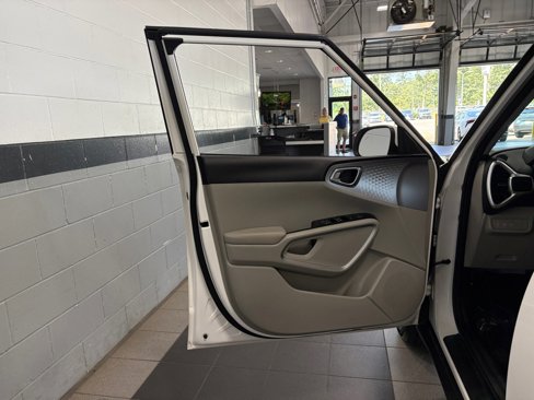 Certified 2023 Kia Soul LX w/ LX Technology Package image 26
