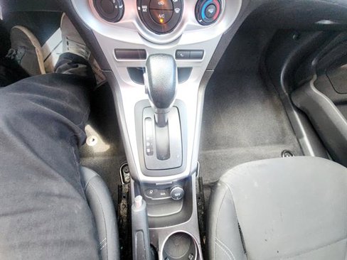 Used 2017 Ford Fiesta SE image 19