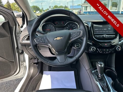 Used 2017 Chevrolet Cruze Premier image 15