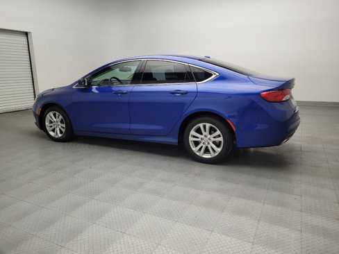 Used 2016 Chrysler 200 Limited w/ Convenience Group image 3
