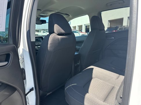 Used 2018 GMC Canyon SLE w/ SLE Convenience Package image 30