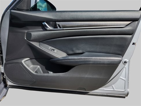 Used 2018 Honda Accord Sport image 45