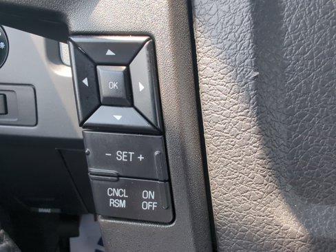 Used 2013 Ford F150 XLT w/ Luxury Equipment Group image 14