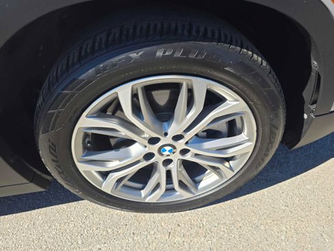 Used 2022 BMW X2 sDrive28i w/ Convenience Package image 9