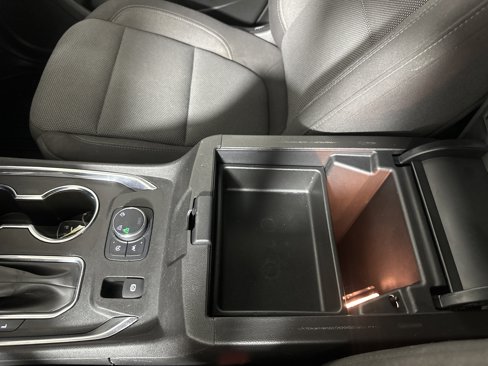 Used 2022 Chevrolet Traverse LT image 20