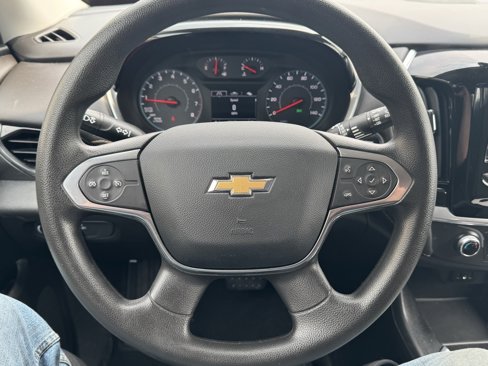 Used 2020 Chevrolet Traverse LS image 14