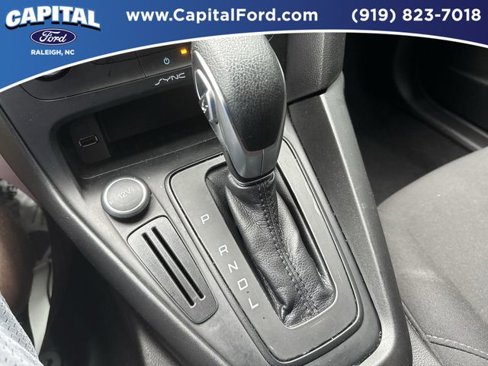 Certified 2017 Ford Focus SE image 29