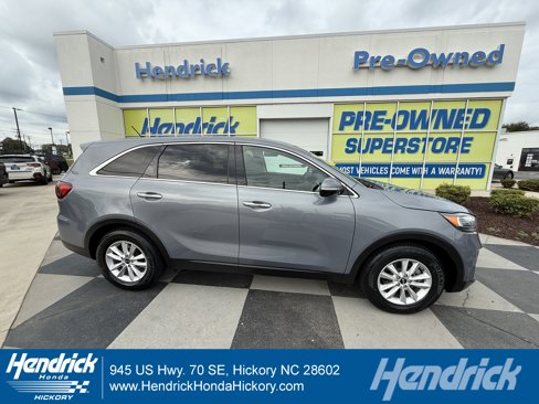 Used 2020 Kia Sorento LX image 1