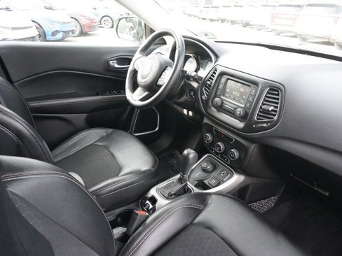 Used 2018 Jeep Compass Latitude w/ Cold Weather Group image 23