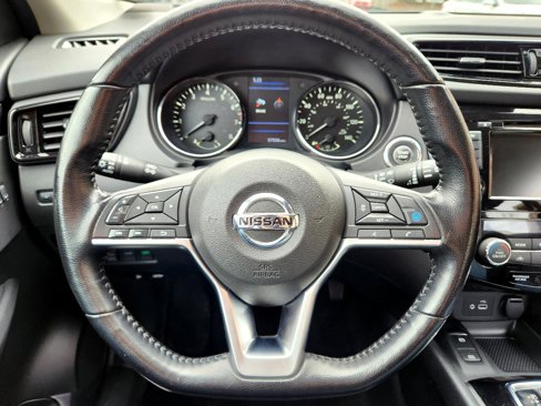 Used 2021 Nissan Rogue Sport SL image 19