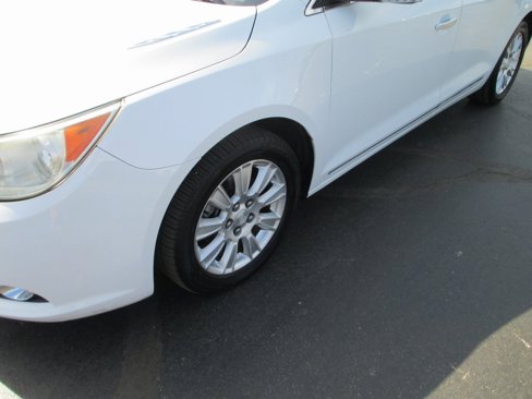 Used 2013 Buick LaCrosse Leather image 10