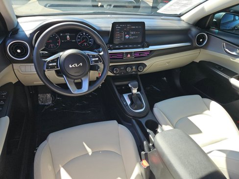 Used 2023 Kia Forte LXS image 17