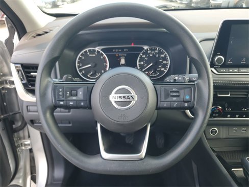 Used 2021 Nissan Rogue SV image 24