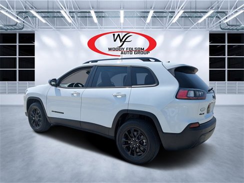 Used 2023 Jeep Cherokee Altitude Lux image 5