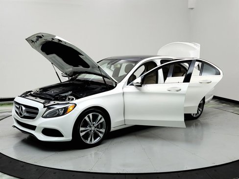 Used 2017 Mercedes-Benz C 300 Sedan image 9