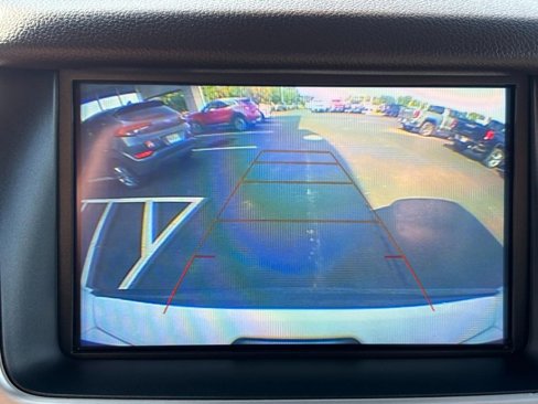Used 2019 GMC Yukon XL SLT w/ HD Trailering Package image 25