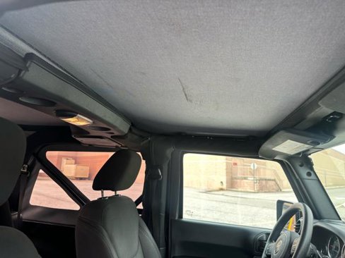 Used 2017 Jeep Wrangler Sport image 12