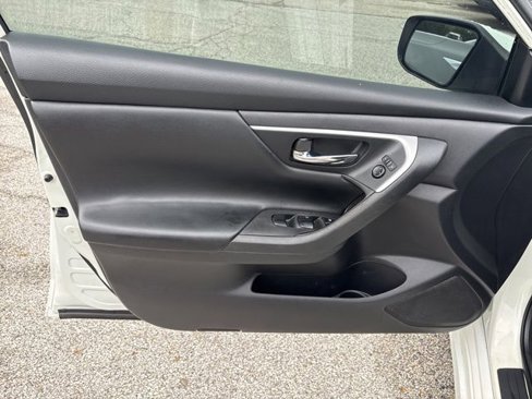 Used 2017 Nissan Altima 2.5 S w/ Power Driver Seat Package image 7