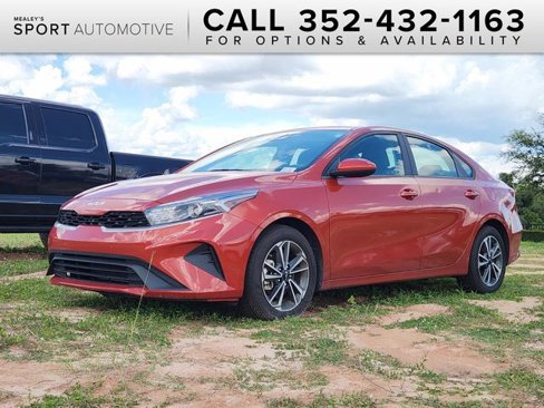 Used 2022 Kia Forte LXS image 1