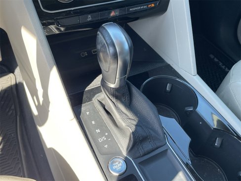 Used 2018 Volkswagen Atlas SEL w/ R-Line Package image 21