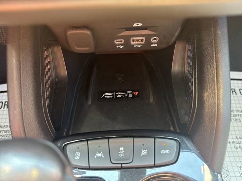 Used 2021 Chevrolet TrailBlazer RS w/ Technology Package image 25